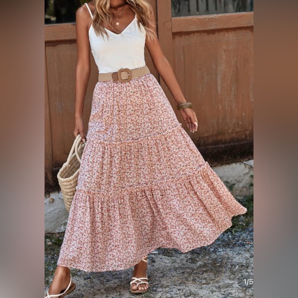 NWOT Floral Maxi Skirt